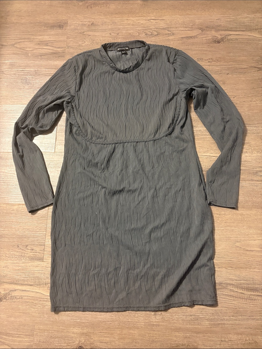 PrettyLittleThing Grey Long Sleeve Textured Midi Dress